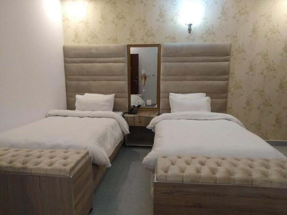 Фото Shanze Hotel And Suites