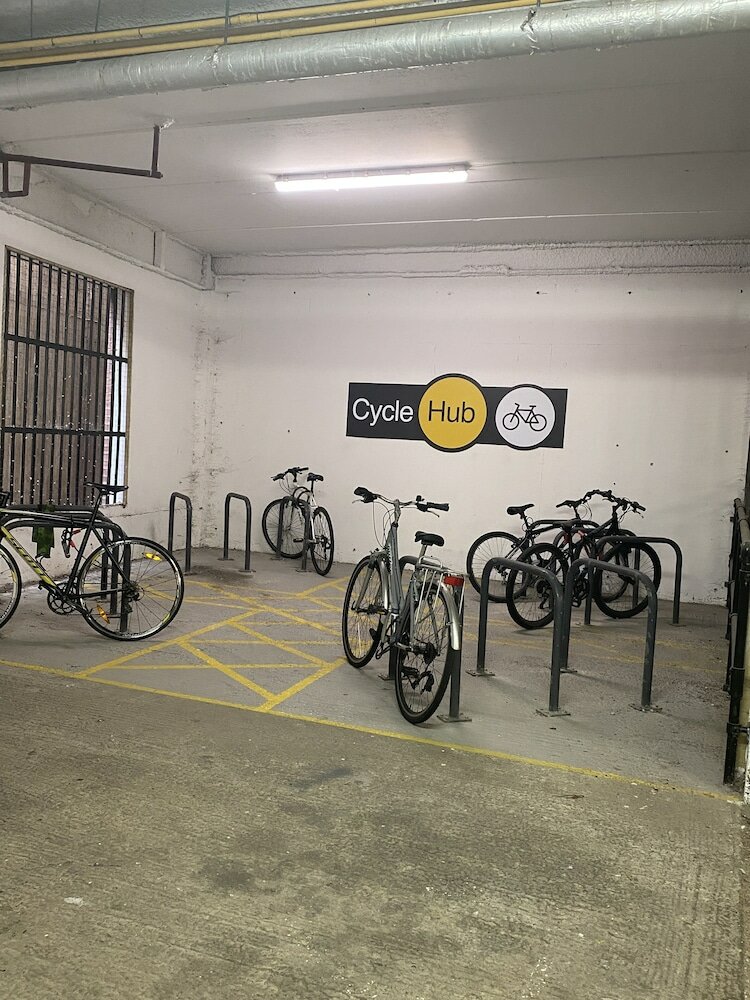 Фото Rooms for Students Only Cricklewood Lane