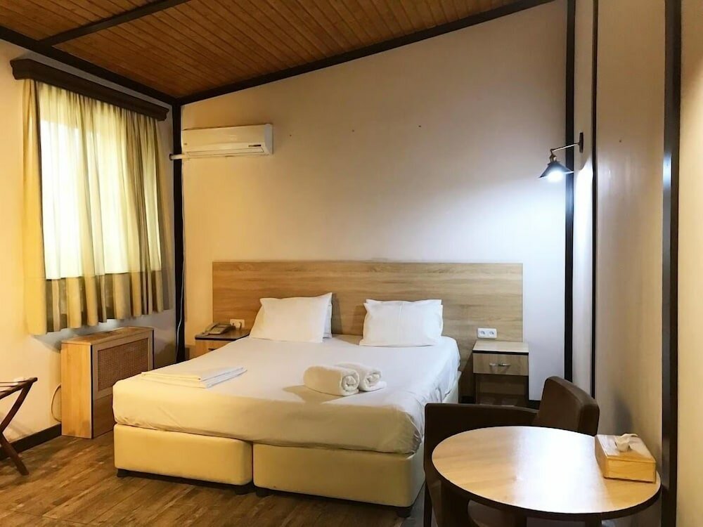 Фото Armenian Village Park Hotel