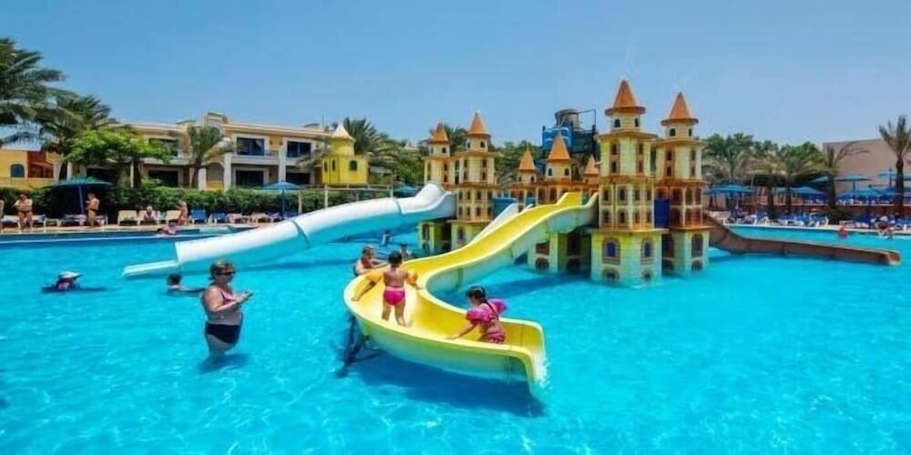 فندق Hurgada Mirage Beach Chalet & Aqua Park ، الغردقة، صورة