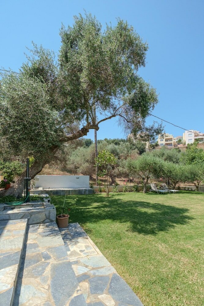 Фото Newly renovated Garden Flat