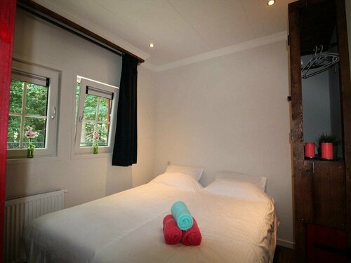 Гостиница Designed Home With Bedstead Surrounded by Forest в Оверэйселе