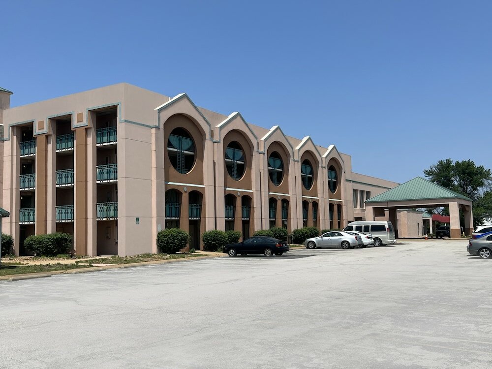 Фото отеля 3