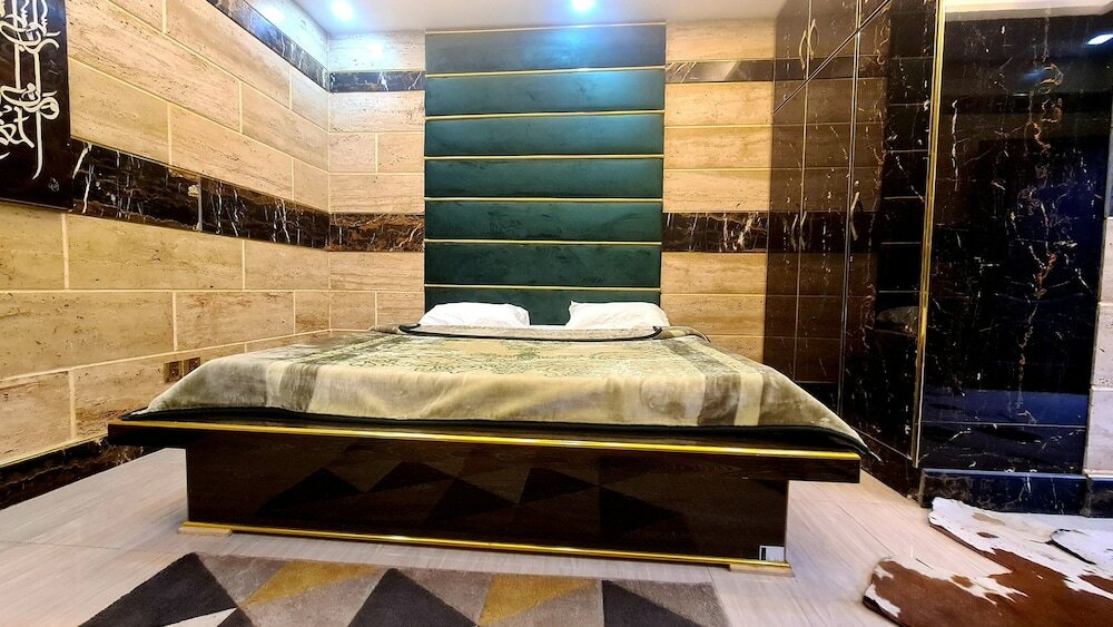 Фото Апарт-отель Smart Apartment's Lahore