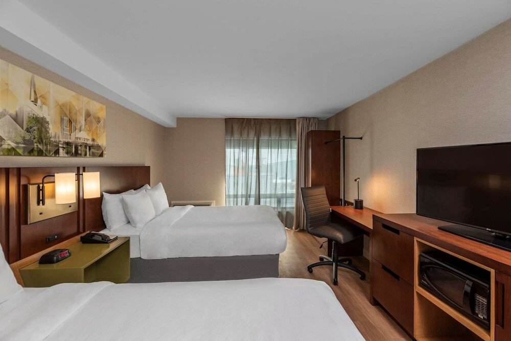 Фото Comfort Inn Brossard