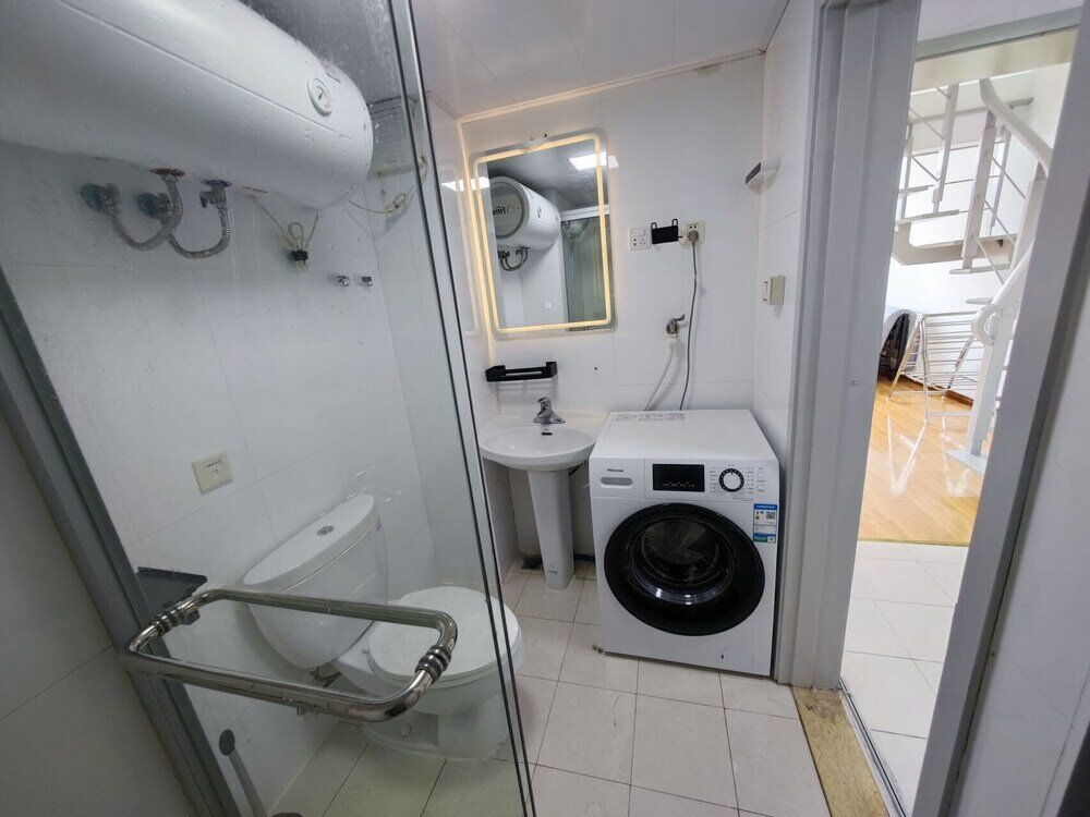 Фото IFamily Apartment Xinjinqiao Branch