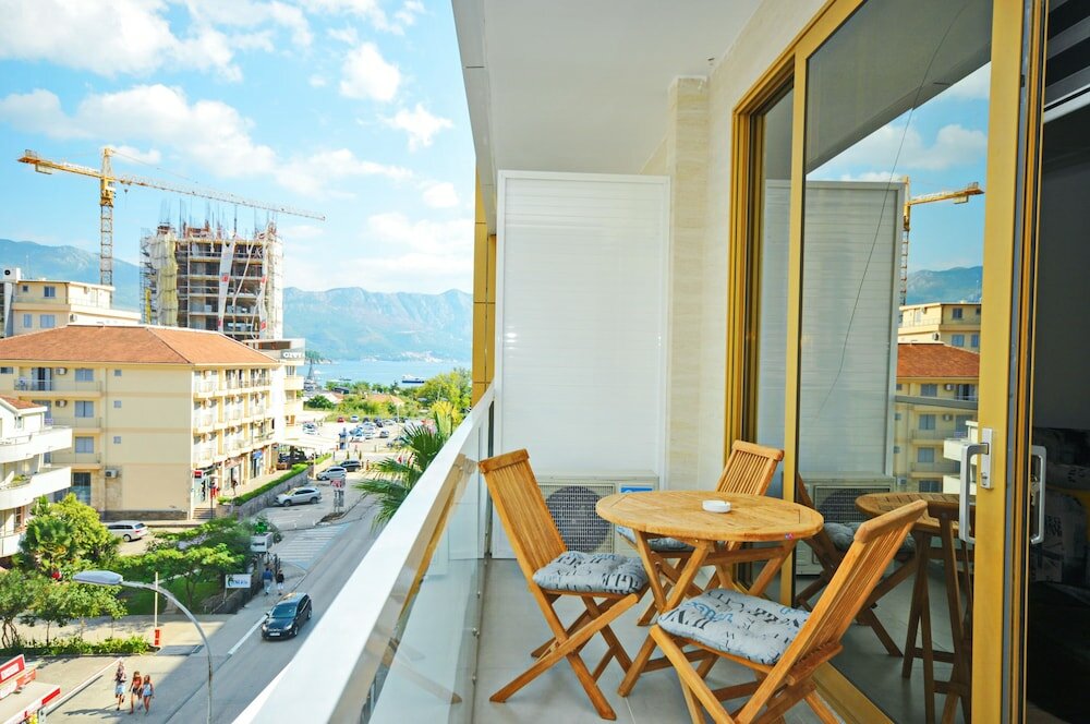 Фото Orange Lux Apartments