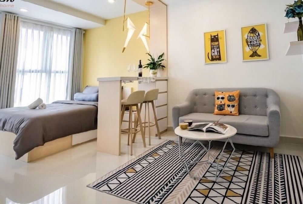 Фото Kyn Apartment Rivergate Residence