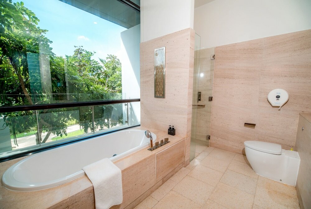 Фото Beachfront Villa Danang Beach