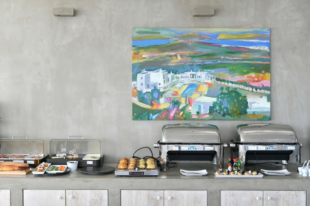 Фото Naoussa Hills Boutique Resort - Adults Only