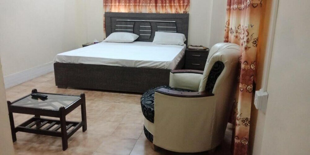 Фото Autobahn Guest house