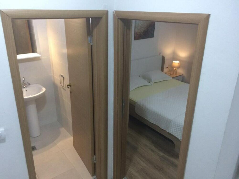 Фото La Porta Apartments