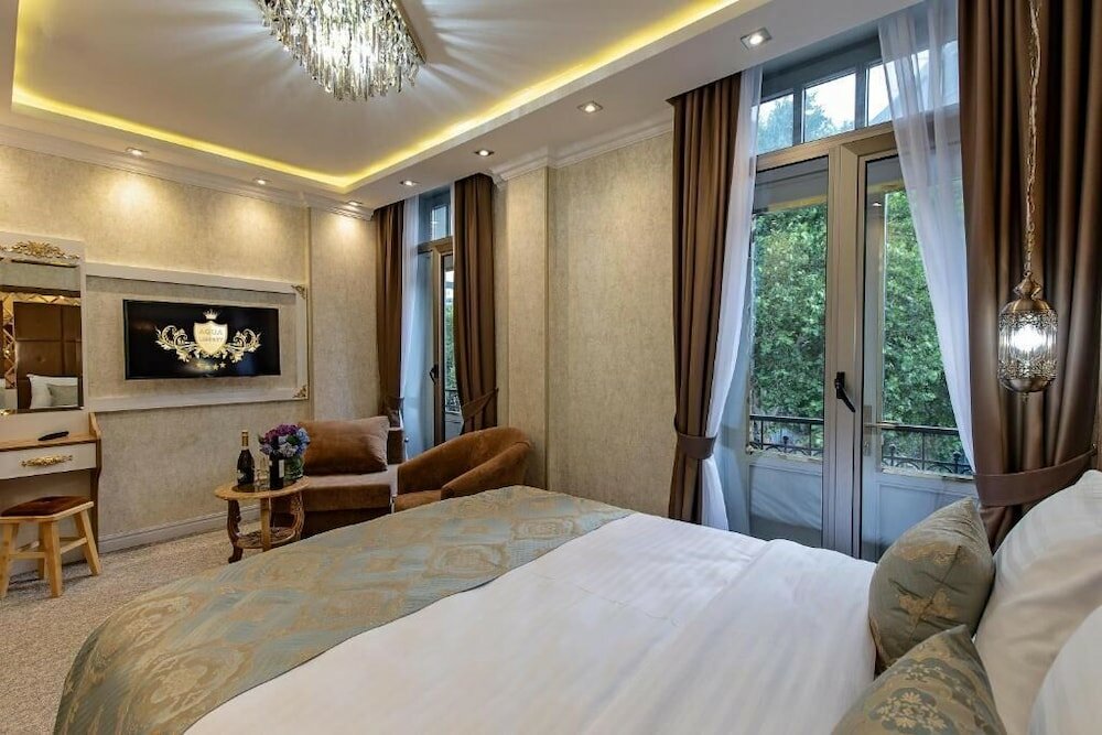 Фото Aqua Liberty Hotel