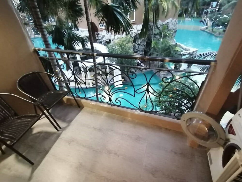 Фото Atlantis Condo Resort