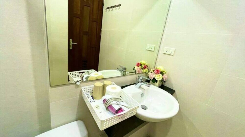 Фото Hb Serviced Apartment - 12 Tran Quy Kien