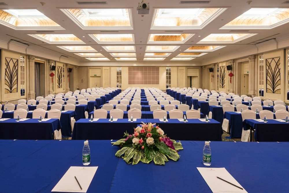 Фото Hawaii Hotel