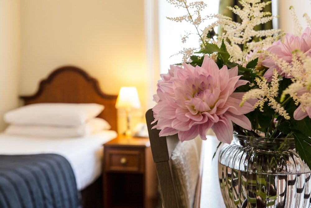 Фото Kensington Gardens Hotel