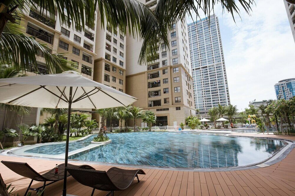 Фото Luxury Apartment Dcapital Tran Duy Hung