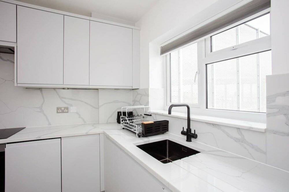 Фото Designer 2 Bedroom Apartment in West London