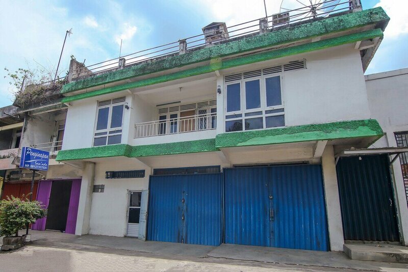 Гостиница Oyo 3242 Penginapan Saa'ada Syariah