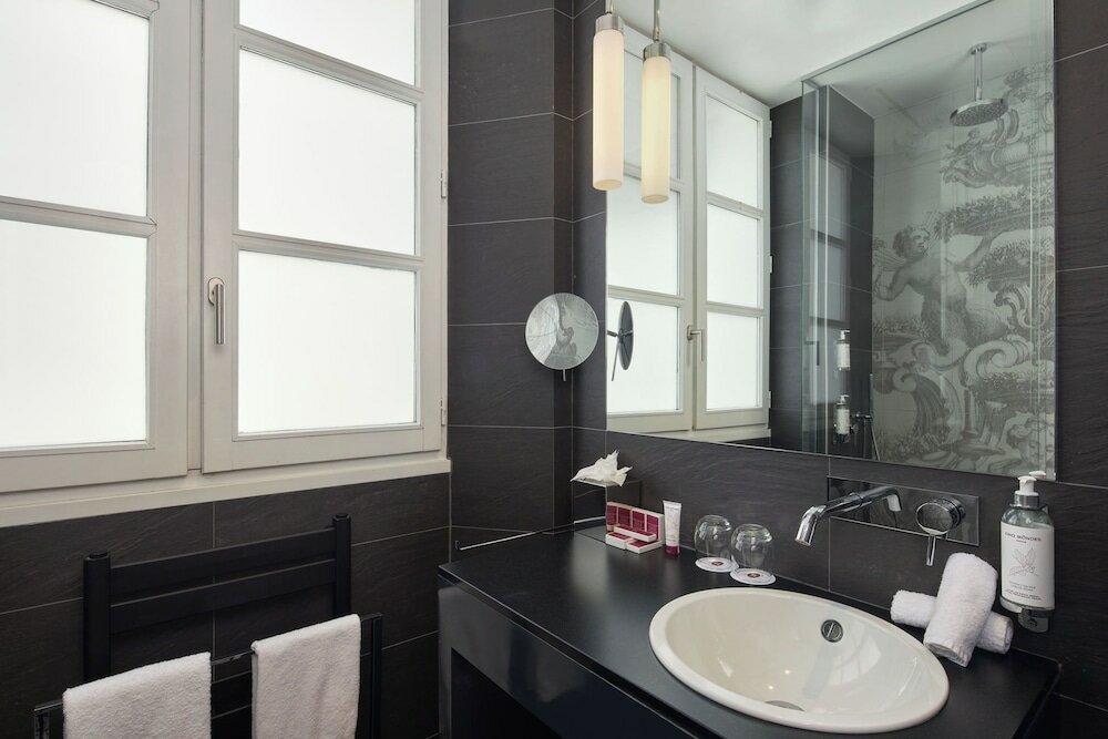 Фото Hôtel La Lanterne & SPA by Timhotel