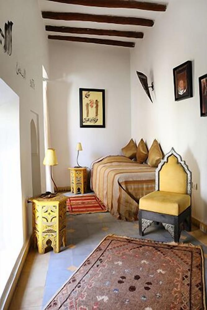 Фото Riad Assaada