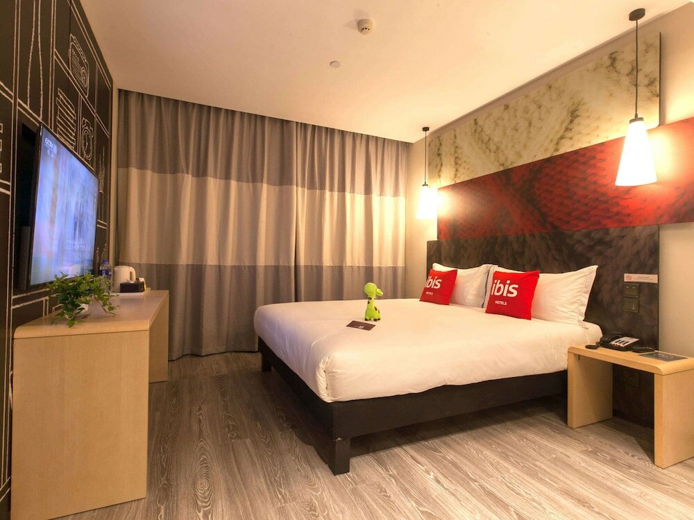 Фото Ibis Wuhan Hubu Alley Hotel