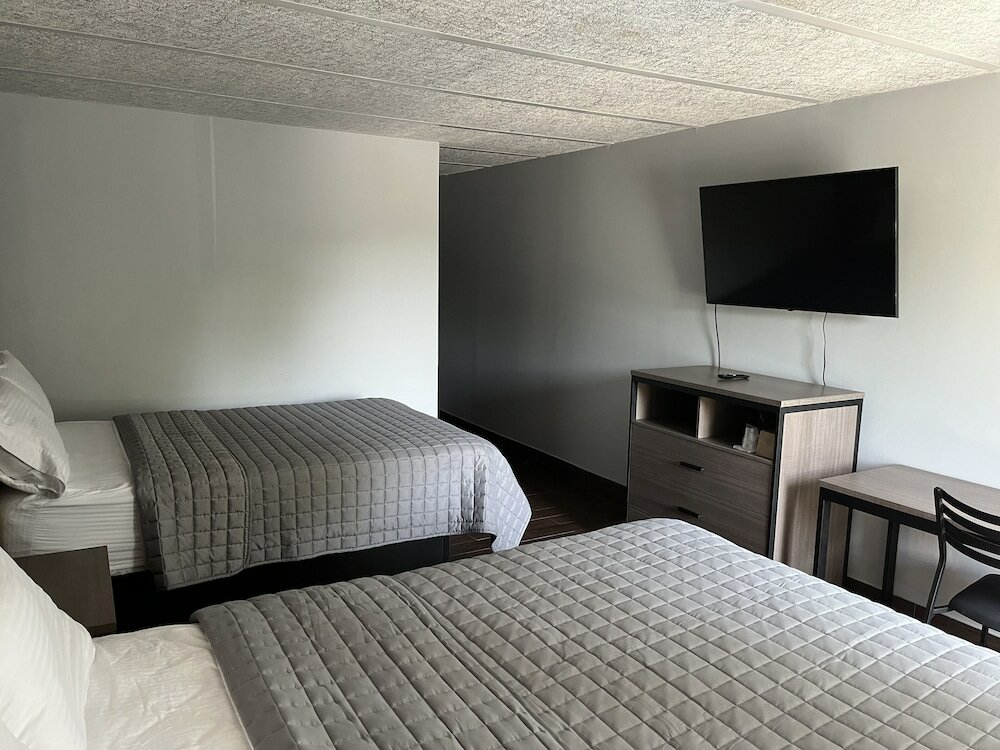 Фото Essence Express Wayne