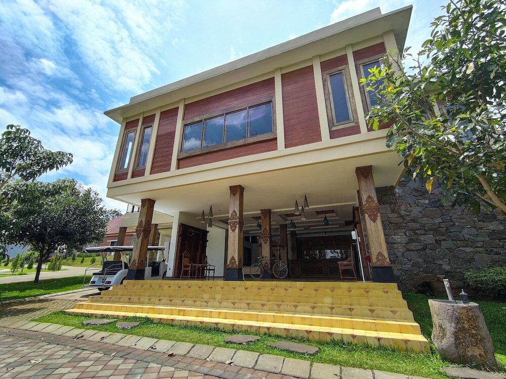 Фото Shanaya Resort Malang