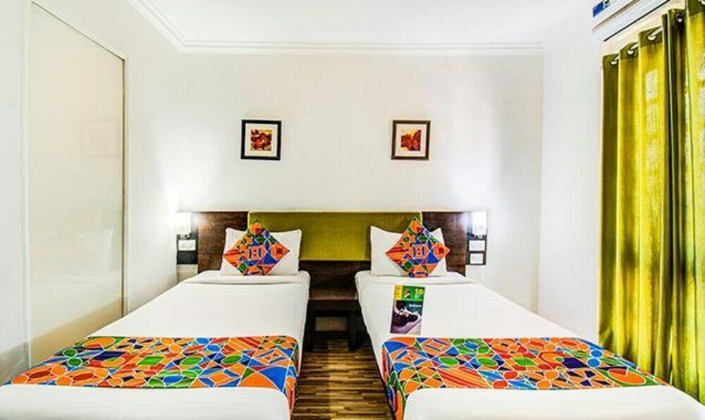 Фото Fabhotel Park Inn