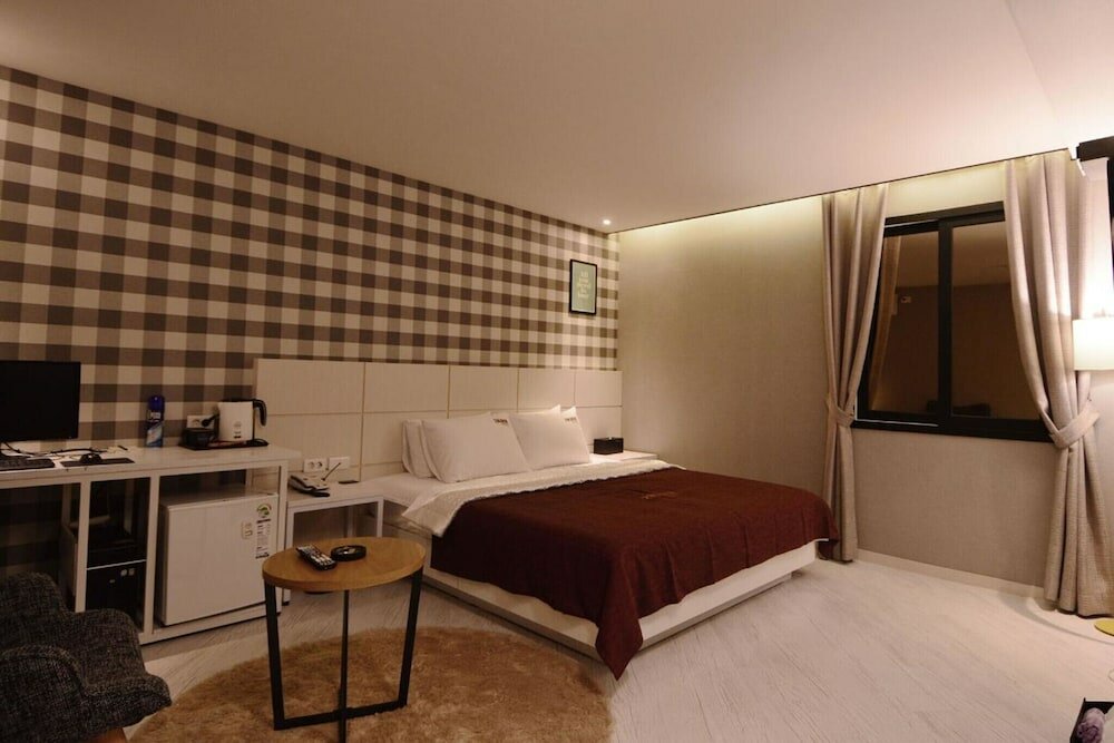 Фото Busan Deokcheon 2heaven