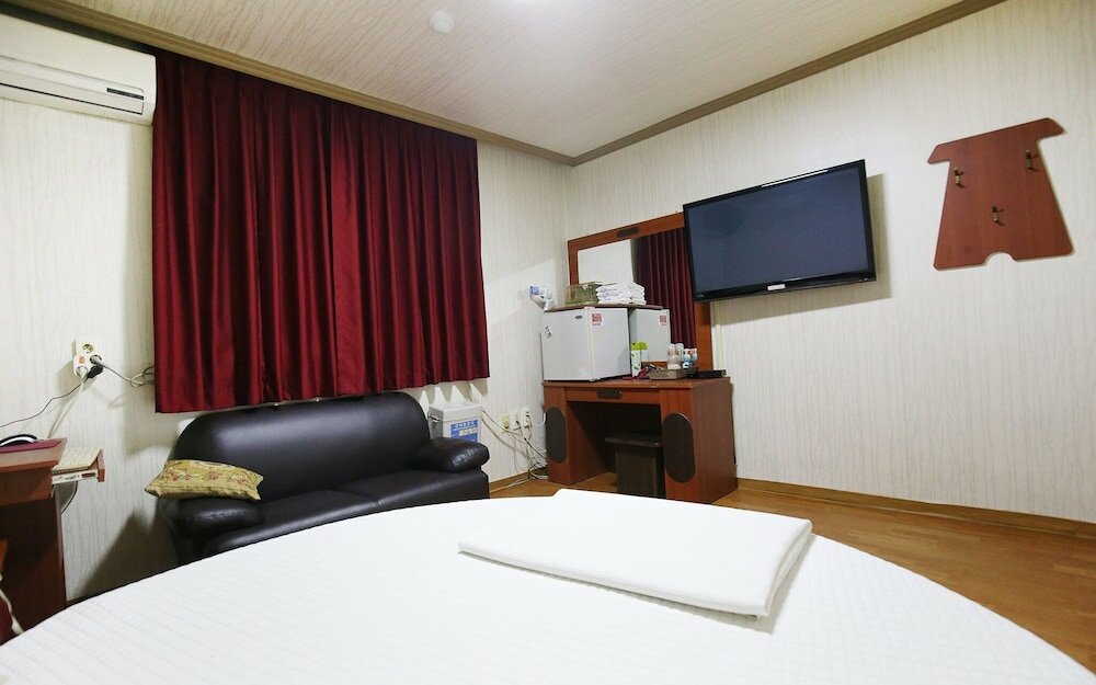 Фото Yesan Grand Motel