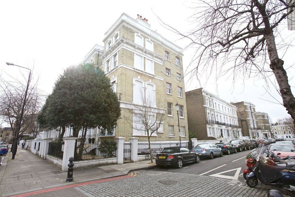 Фото A Place Like Home - Elegant flat in South Kensington