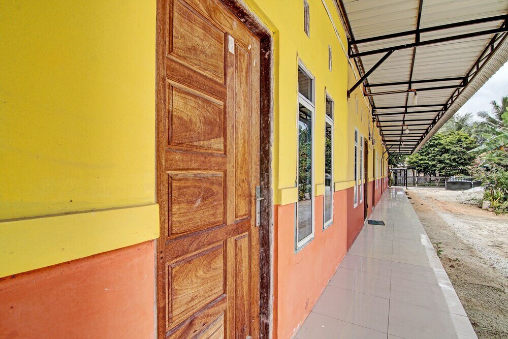 Фото Oyo 92223 Alfatar Homestay Syariah