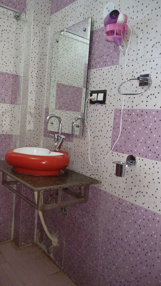 Фото Hotel Zero Mile Rooms