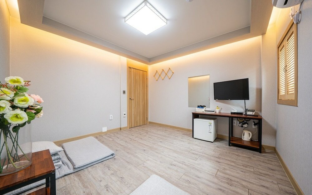 Фото Yangyang Yuchaekkotyanggicheoreom