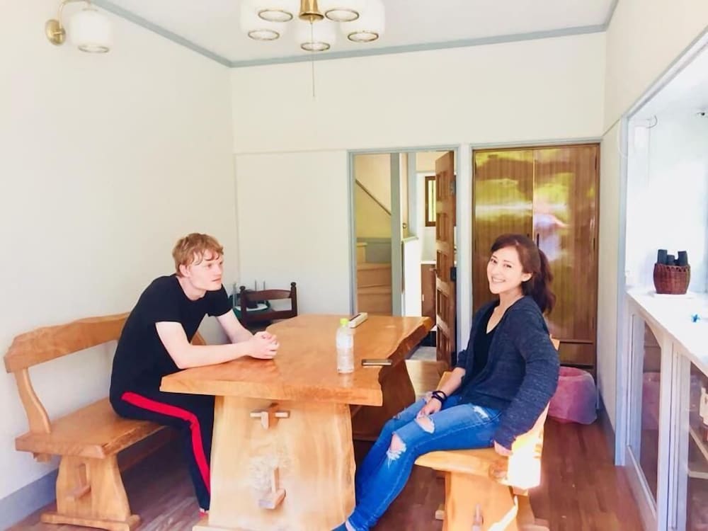 Фото Vanguard Backpackers - Hostel