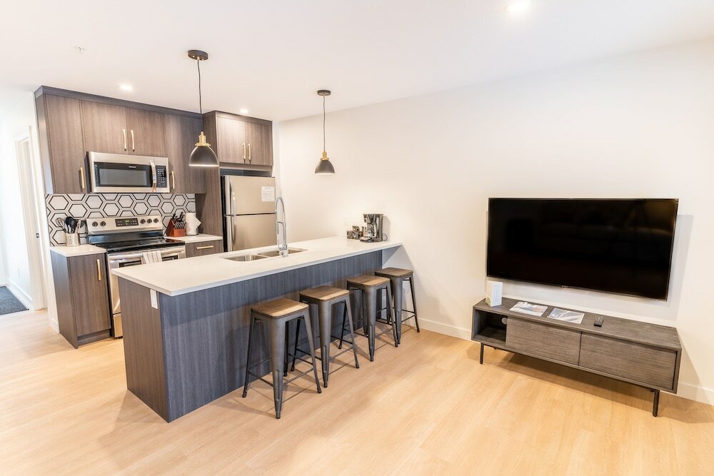 Фото Basecamp Resorts Revelstoke