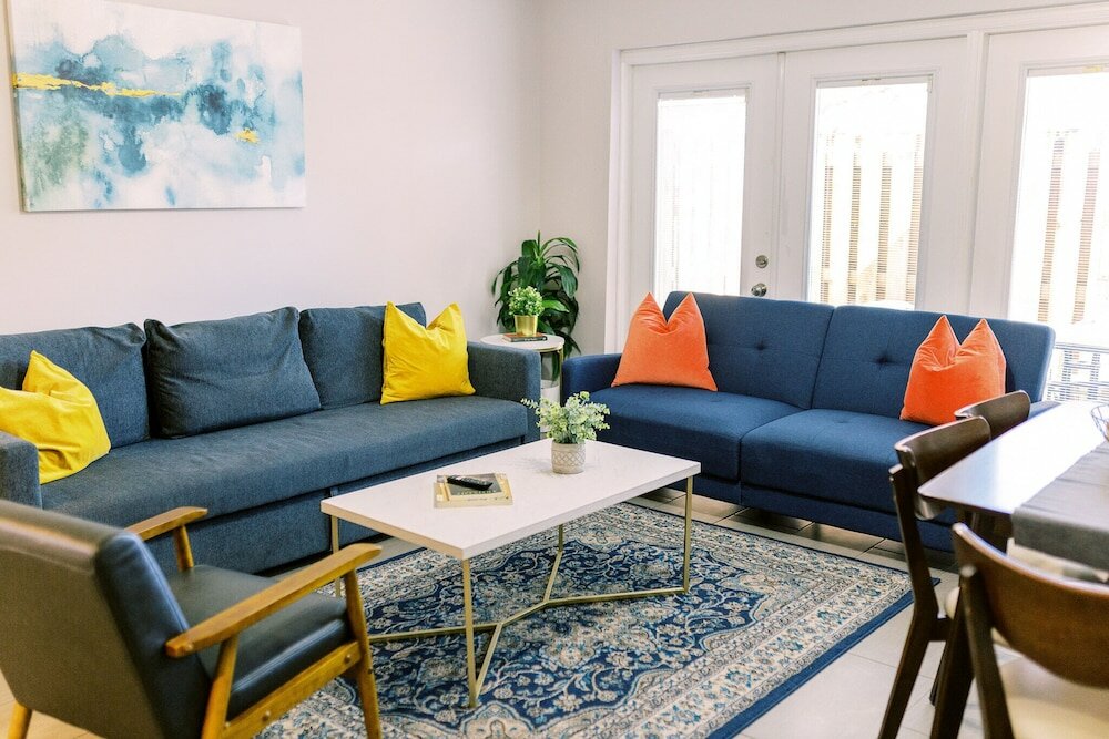 Фото Bayview Apartments by Lowkl