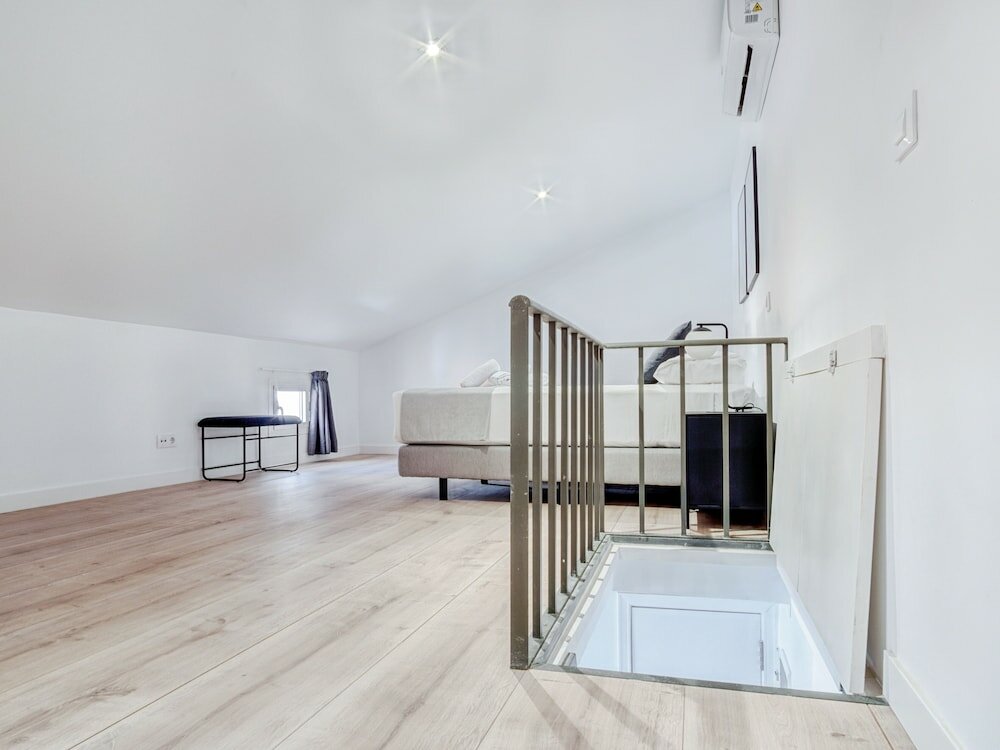 Фото Limehome Madrid Calle Ave María