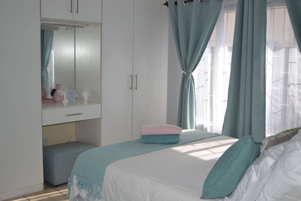 Фото Africa Emerald at 47 Petronella