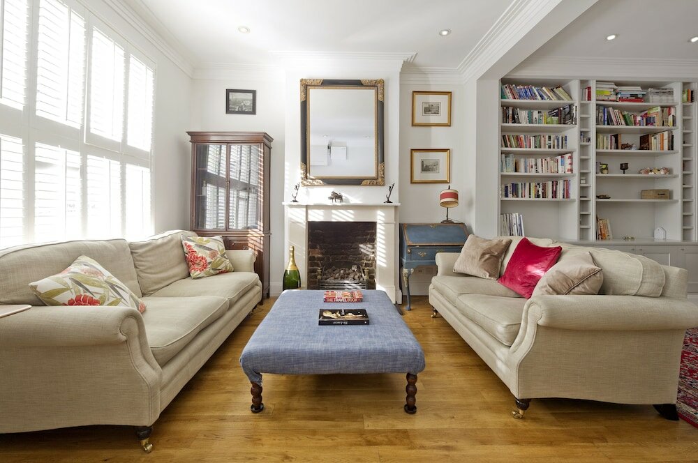 Фото Fulham 4-bed House & Garden Near Tube
