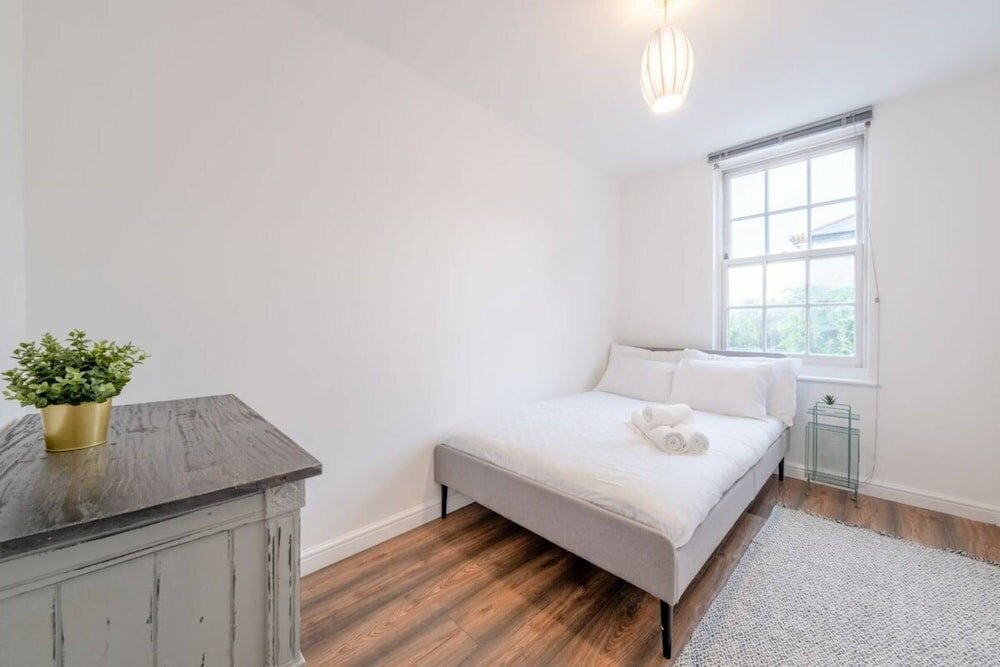 Фото Charming 2 Bedroom in Hackney