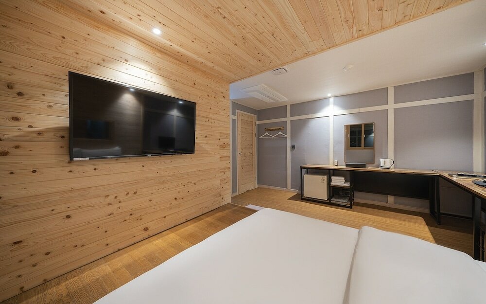 Фото Shinchon S Hotel