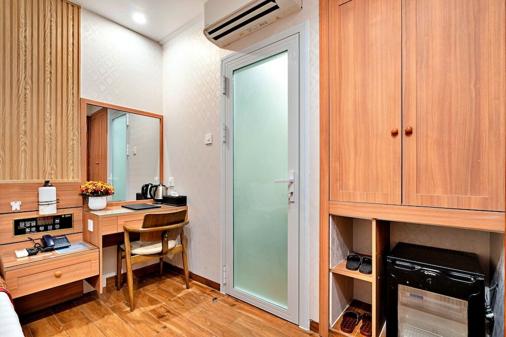 Фото Hanz Luna Hotel