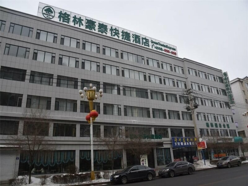 Гостиница GreenTree Inn Baishan Linjiang Yalv River Express Hotel