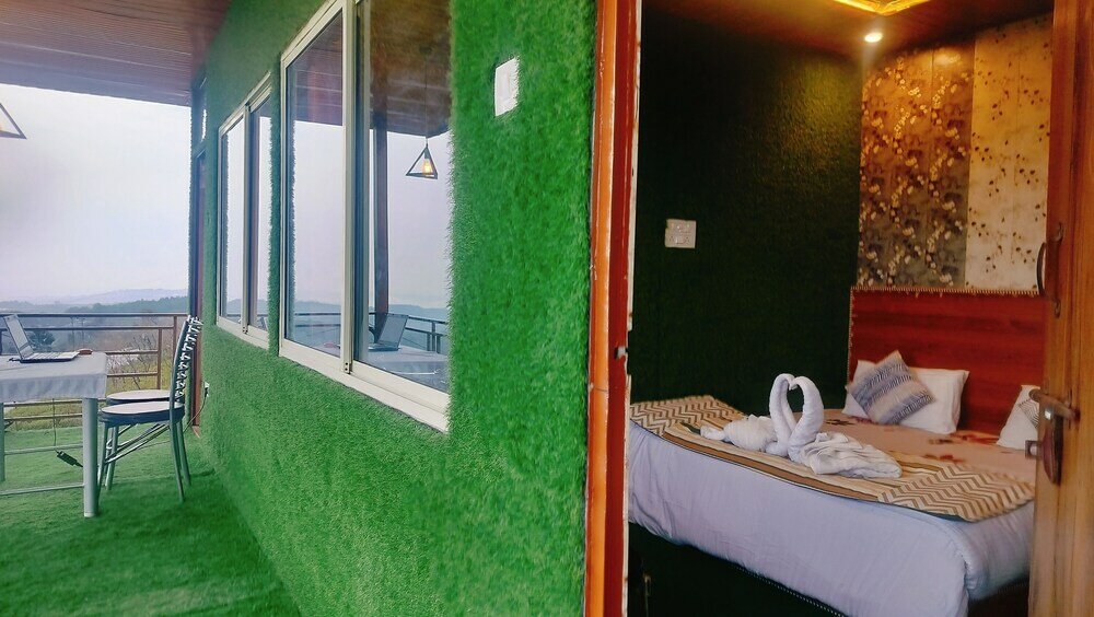 Фото Hotel Nirbana Heights