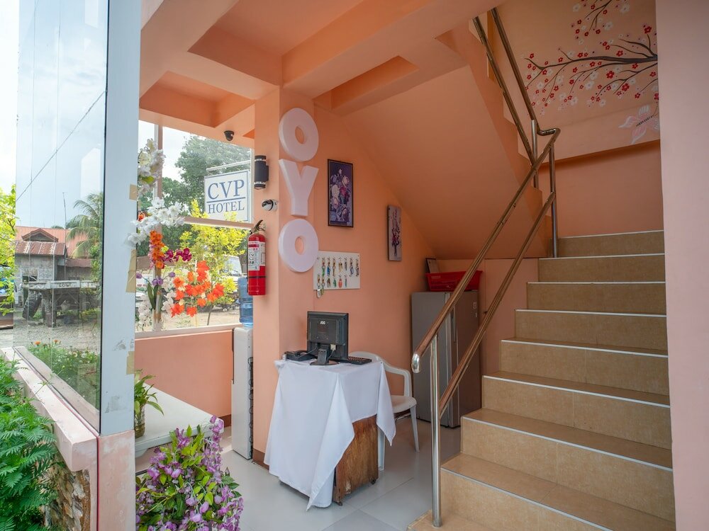 Фото Oyo 615 Cvp Hotel