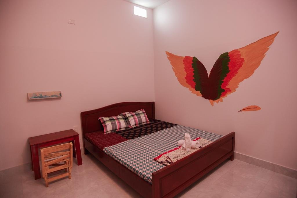 Фото Little Home Hostel