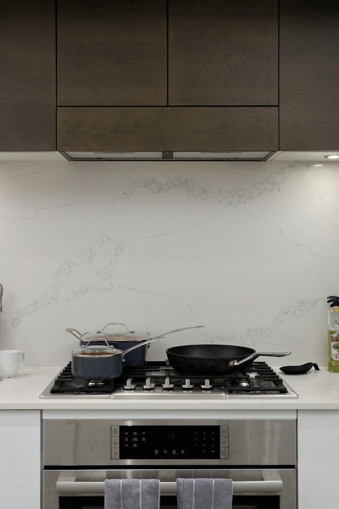 Фото 7476 Granville St